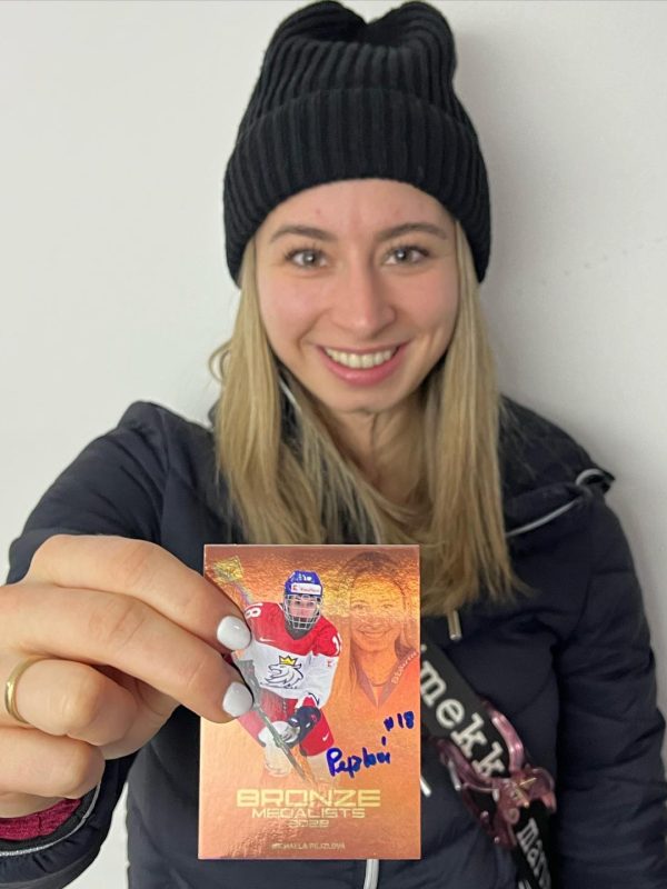 michaela-pejzlova-czech-hockey-card_135