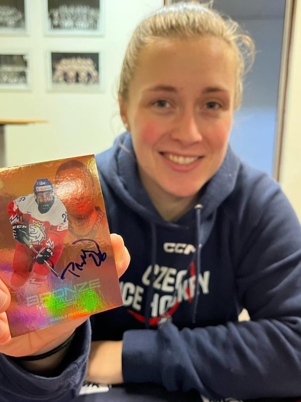 vendula-pribylova-czech-hockey-card_136