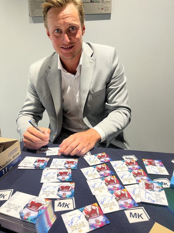 vitek-vanecek-mk-cards-2023-signature-autograph_240